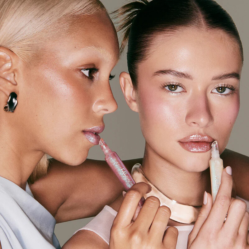 On Your Collar Plumping Lp Gloss