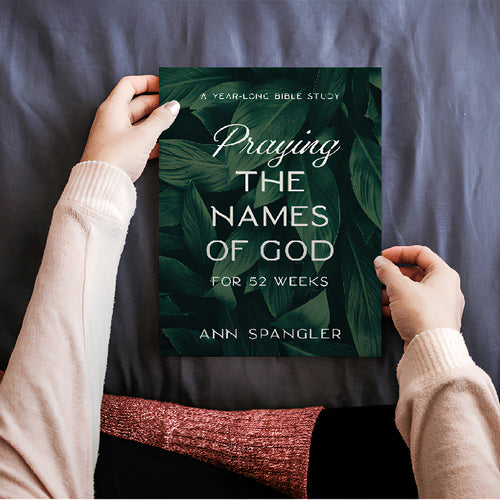 📖 Praying the Names of God for 52 Weeks – Your Year of Deeper Faith