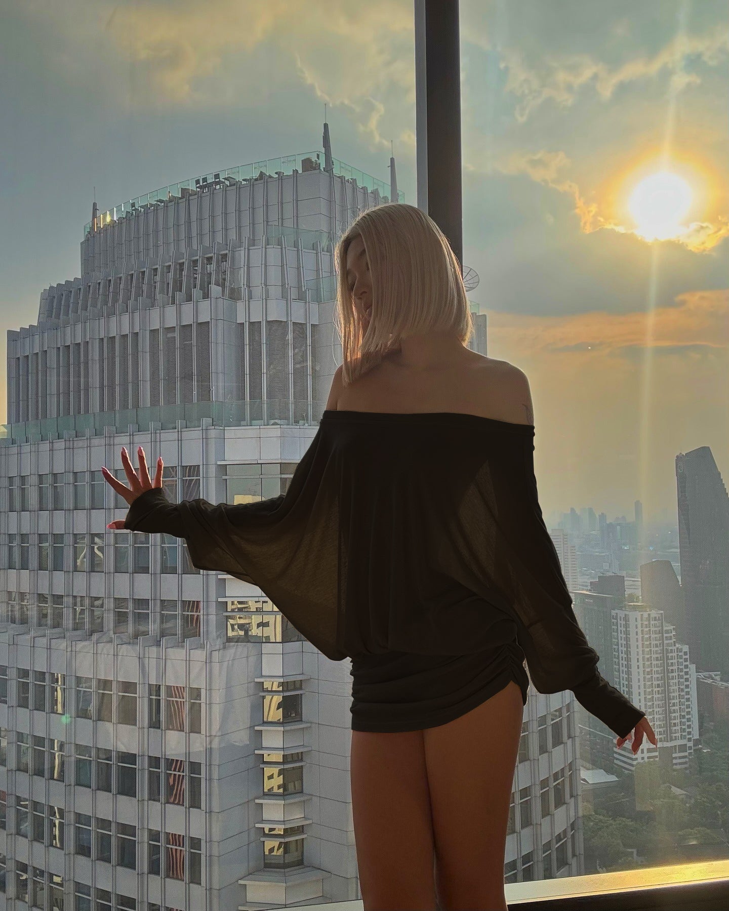 Women's Solid Off The Shoulder Sheer Ruched Dress