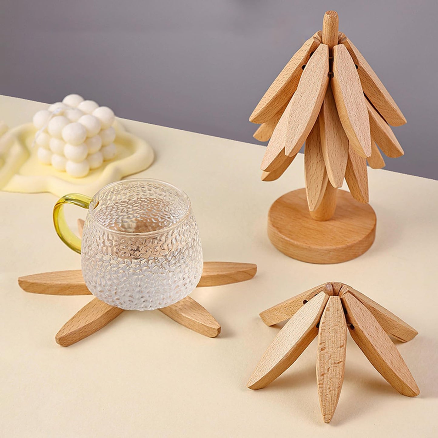 Natural Wood Trivet Set – 4 Pieces with Tree Stand
