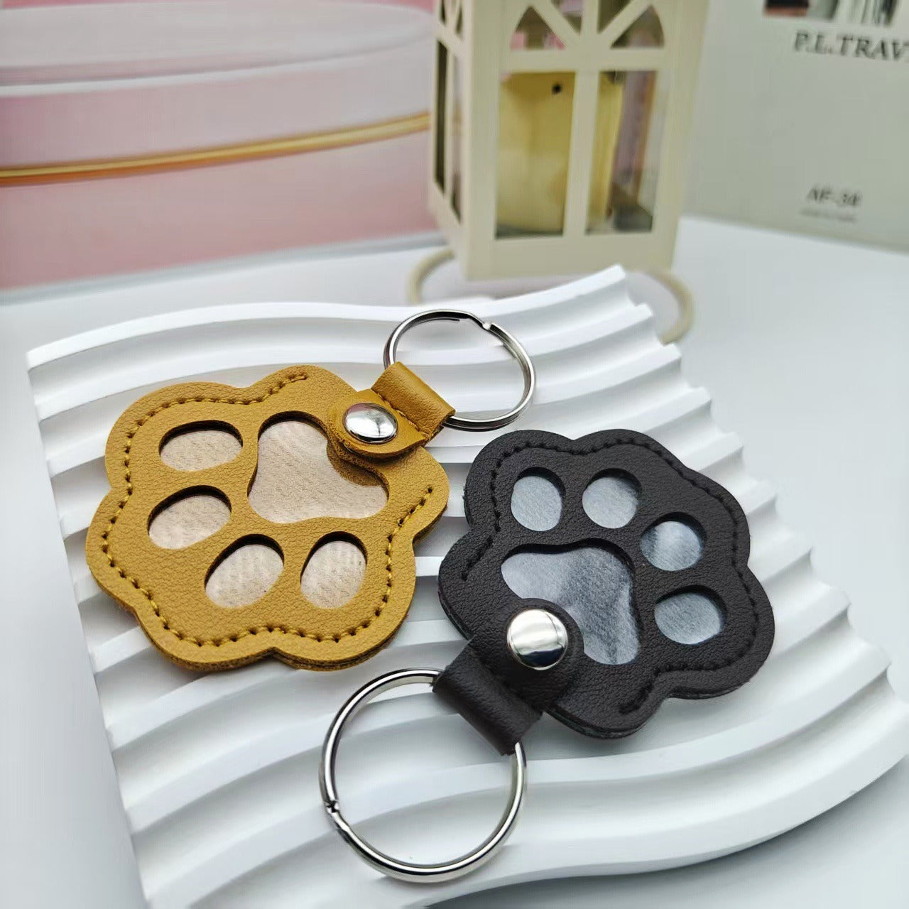 🐾 Always With You – Pet Paw Keepsake Keychain