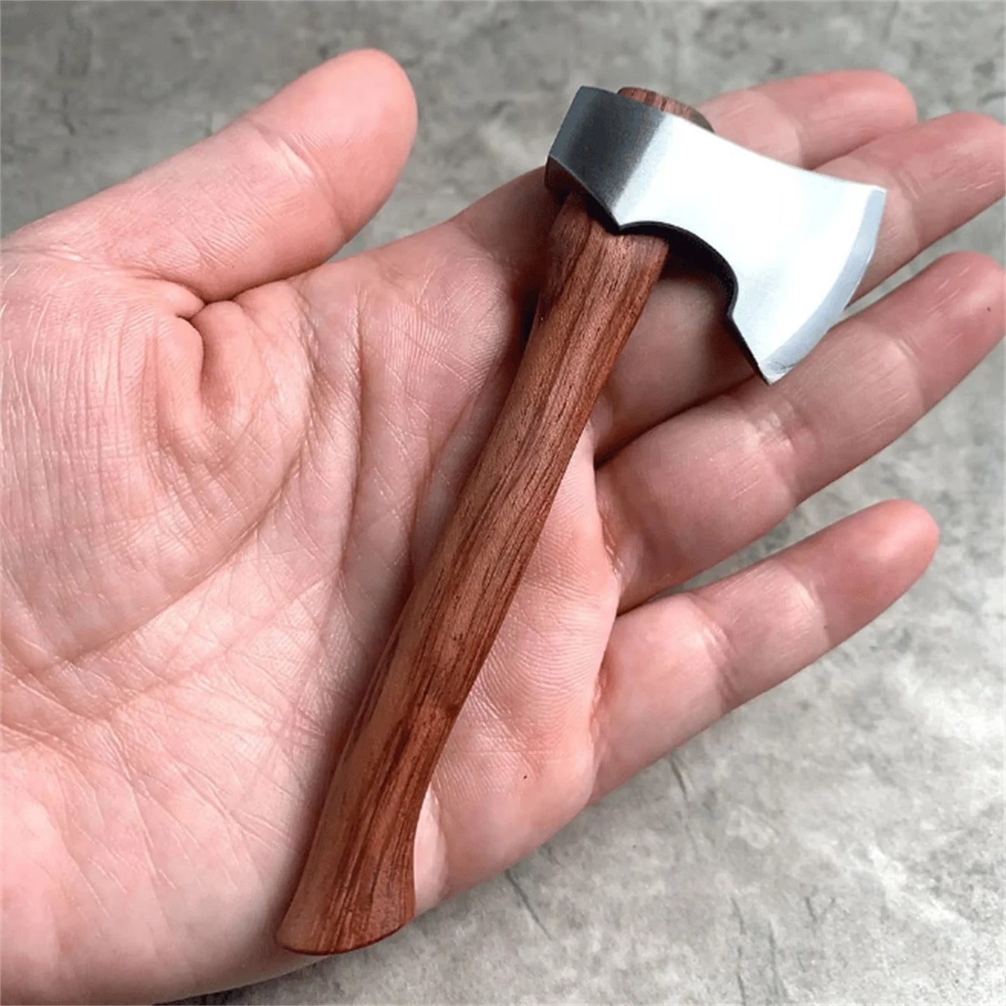Mini Axe – EDC Outdoor Gadget & Desktop Ornament