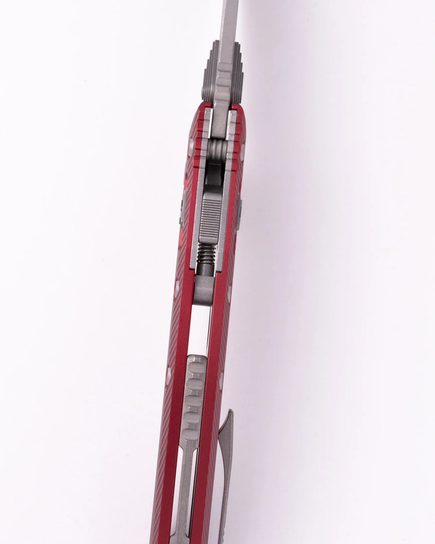 MIC AMPHIBIAN RAM-LOK — Power Meets Precision in Every Motion