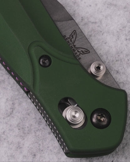 BM 940 Osborne – Legendary EDC Tool | Green Aluminum & Carbon Fiber